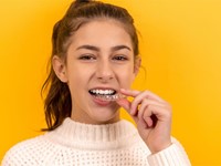 ¿El sistema invisalign lo pueden utilizar niños?