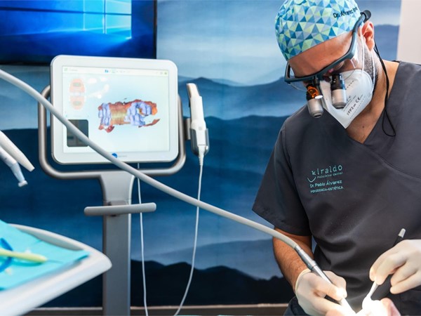 Implantología dental como un tratamiento de belleza más