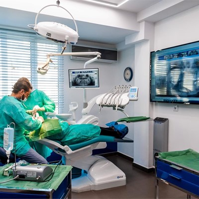 ¿Qué es un implante dental?