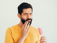 Tengo sensibilidad al comer helados, ¿a qué se debe?